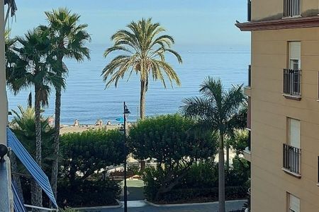 2 Bedroom Apartment For Rent in Estepona, Málaga - Photo 5