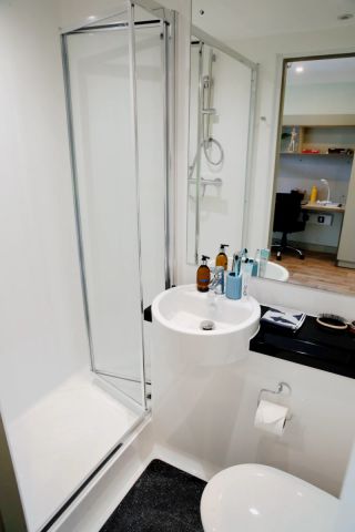 Bronze Studio - Photo 4