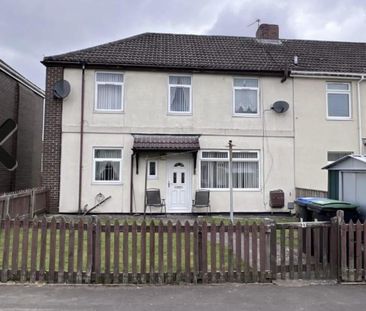 3 bedroom semi-detached house to rent - Photo 1