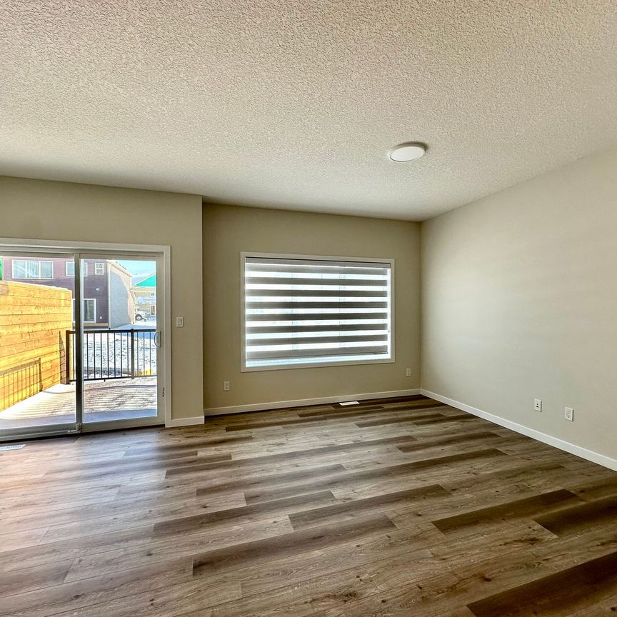 2201 Muckleplum Crescent Upper - Photo 1