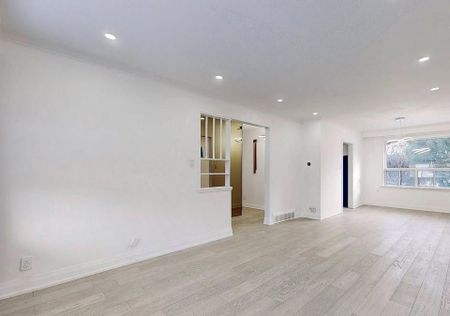 For Lease - 11 Dalehurst Ave Avenue Unit# Main, Toronto, Ontario - Photo 2