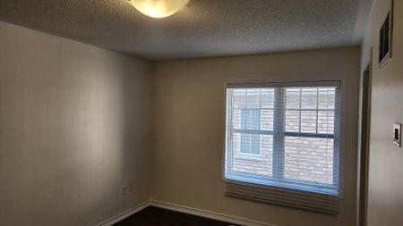 For Lease - 1537 Husband Place, Milton, Ontario - Photo 2