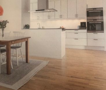 Tumultgränd, Vällingby - Photo 1