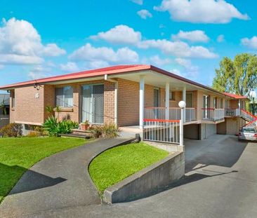 Spacious unit in a great location - Photo 1