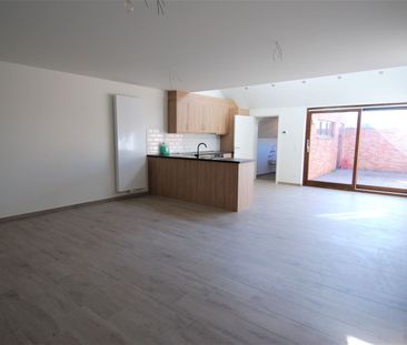 Volledig gerenoveerd duplex-appartement met 2 slaapkamers in het ce... - Foto 1
