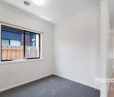 4 Bedroom Family Home! - Photo 2