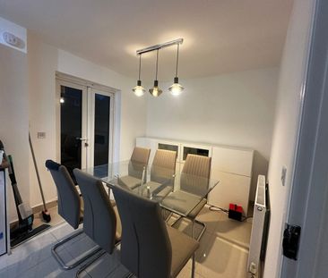 3 Bed Terraced House, Rigby Crescent, G32 - Photo 3