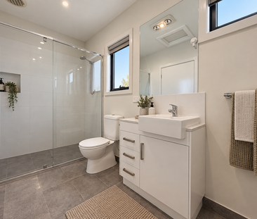 Near New Light & Bright Boutique Property - Photo 6
