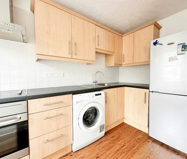 Flat to rent on - Photo 6