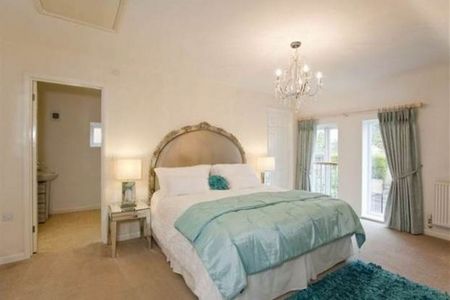 5 Bed Detached House, Middleton Crescent, NG9 - Photo 2