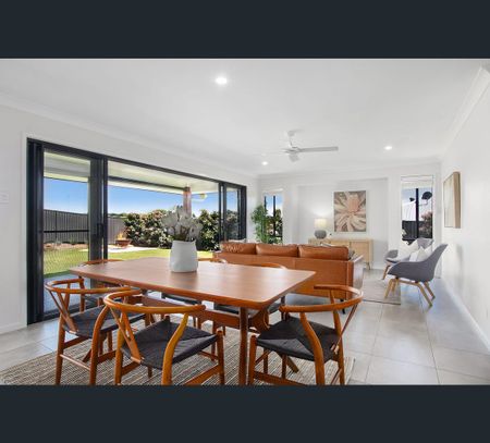 17 Trelawney Ave, Wollongbar, NSW 2477 - Photo 4