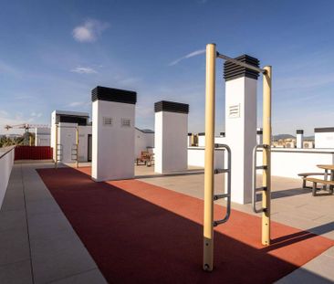 4 room luxury Apartment for rent in Sabadell, Catalonia - Photo 4