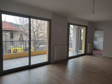 Location Appartement 4 pièces 93m² - Photo 2