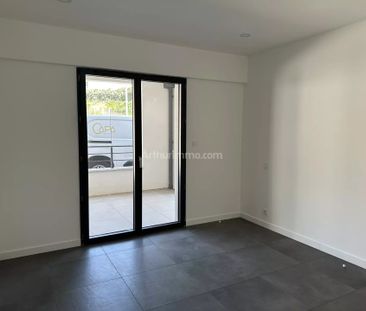 Location Appartement 2 pièces 45 m2 à Ajaccio - Photo 4