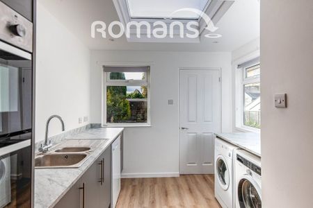 3 bedroom semi-detached house to rent - Photo 5