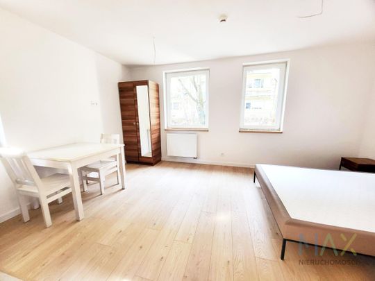 nowa i cicha kawalerka w oficynie Kalwaryjska - Photo 1