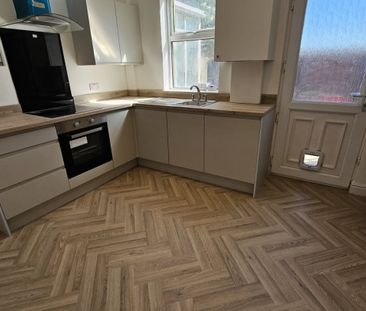 2 bed Terraced - To Let - Photo 1