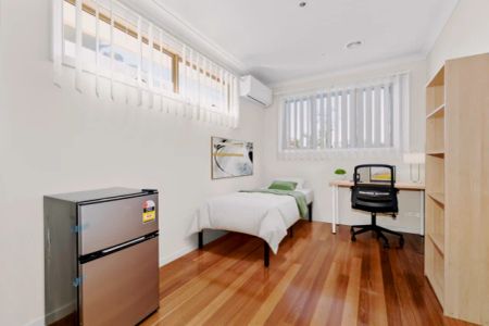 Single Room - Photo 3