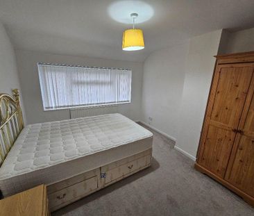 3 bedroom semi-detached house to rent - Photo 5