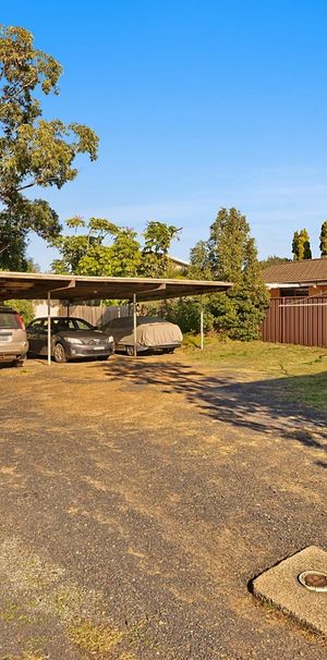 TIDY 2 BEDROOM FLAT - Photo 1