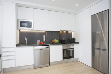 Moderna vivienda de un dormitorio en alquiler - Photo 2