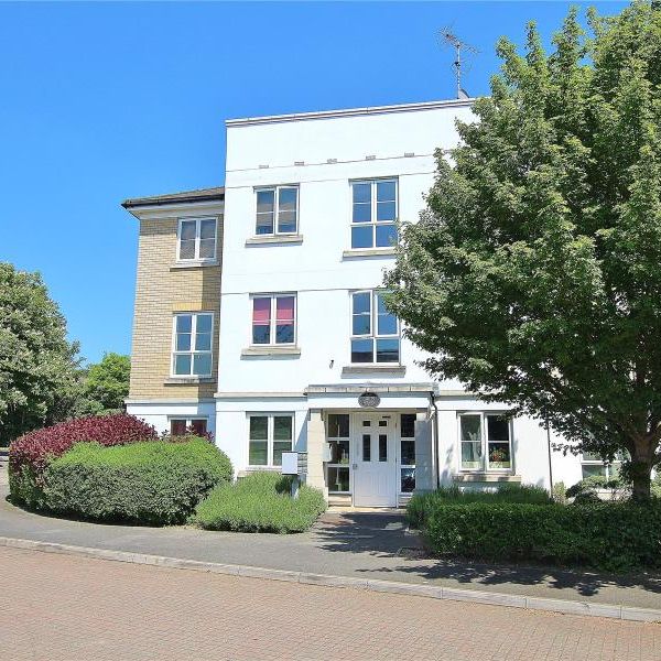 Tudor Way, Woking - 1 bedroomProperty for lettings - Seymours - Photo 2