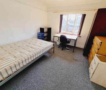 4 Bed Student Accommodation - Photo 1