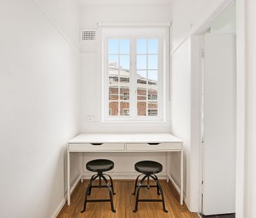 The Ultimate in Lifestyle Convenience - Partly Furnished - Photo 3