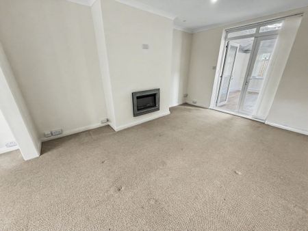 Racecourse Crescent, Monkmoor, Shrewsbury, SY2 5BW - Photo 2