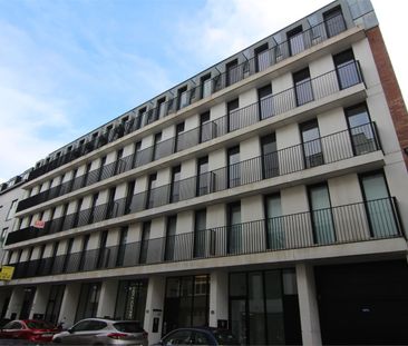 Modern en lichtrijk appartement met groot terras - Photo 2