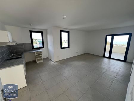 Location Appartement 2 pièces 55m² LE TAMPON 97430 - Photo 3