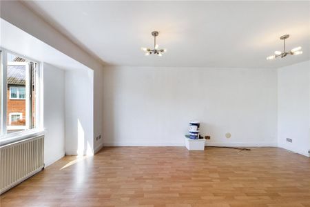 2 bedroom maisonette to rent - Photo 2
