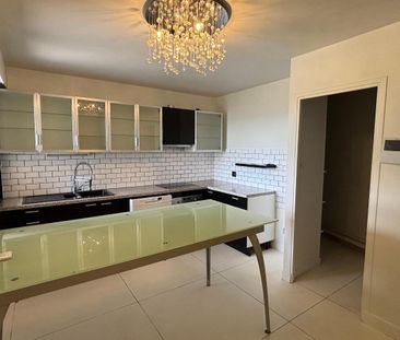 Location Maison 6 pièces 170m² DURTOL 63830 - Photo 6