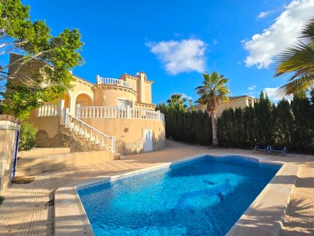 ANNUAL RENT. VILLA FOR RENT WITH 3 bedrooms and private pool - Photo 4