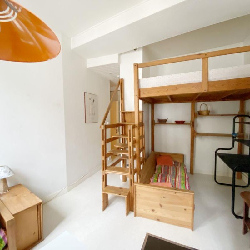 STUDIO MEUBLÉ COEUR DE VILLE - Photo 1