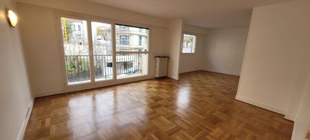 Location Appartement 4 pièces 7 946m² ISSY LES MOULINEAUX 92130 - Photo 3