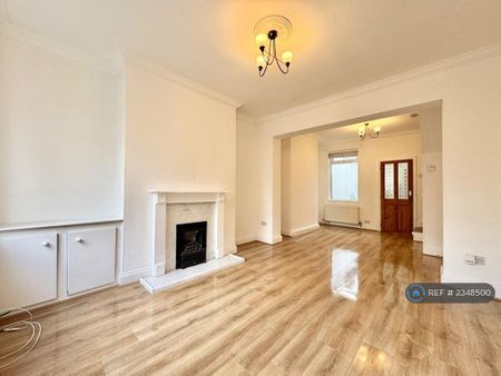 2 bedroom terraced house to rent - Photo 4