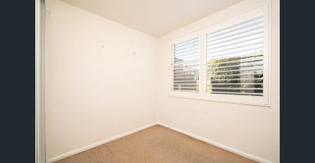 Stylish 2 Bedroom Unit in Freshwater - Photo 3