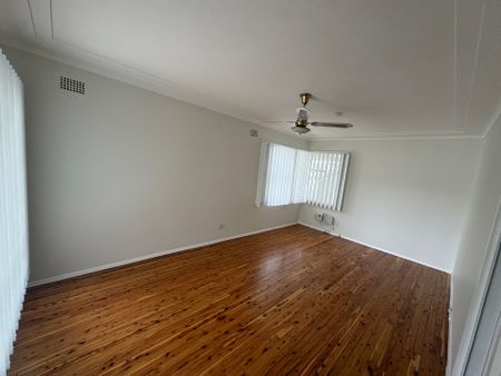 Well Presented Family Home in Great Location! - Photo 5