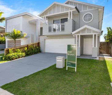 Near new 4-Bedroom Home with Pool & Luxury Features. Contact Julie ... - Photo 1