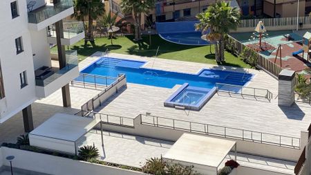 Piso de alquiler en Avinguda de la Costa Blanca, 155, PAU 5 - Photo 3