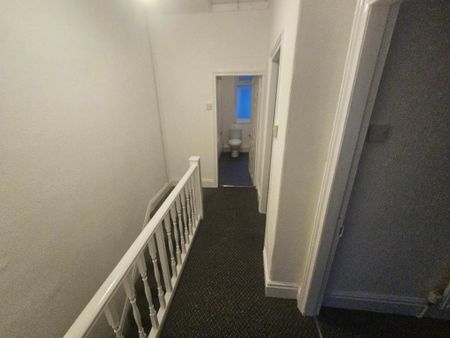 3 bedroom terraced house to rent - Photo 5