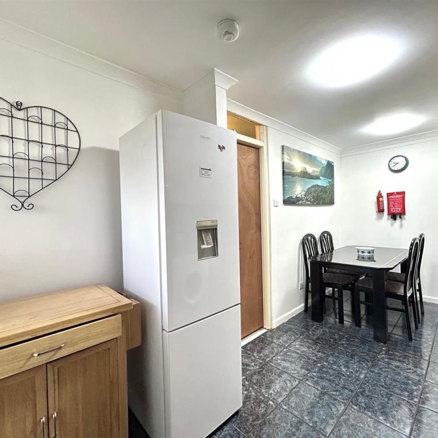 Mallory Street, Marylebone, NW8, London - Photo 1