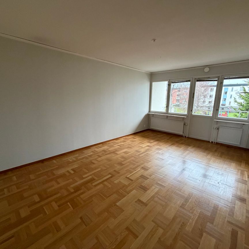 Spjutgatan 23 – 3rok (lgh 0321) - Photo 1