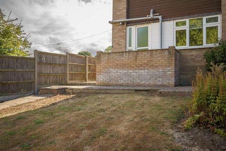 Tenterden Drive, Canterbury, CT2 - Photo 4