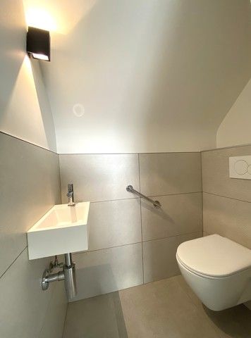 Modern dakappartement gelegen in het centrum - Photo 4