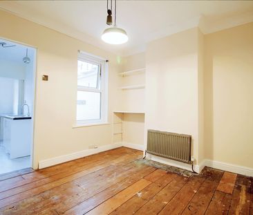 2 Bedroom House to let - Photo 4