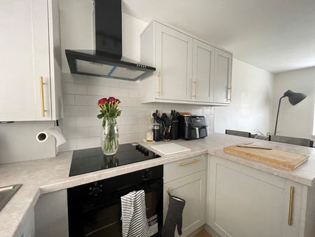 1 bedroom apartment to rent - Photo 5