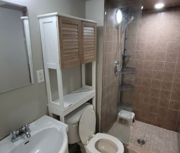 For Lease - 518 Annapolis Avenue Unit# Bsmt, Oshawa, Ontario - Photo 3