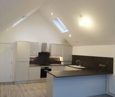 1 Bed Penthouse, Parkside East, CH43 - Photo 4